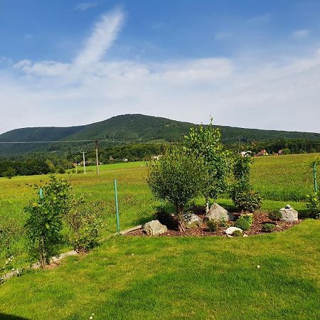 Vila pod Černou horou Rožnov pod Radhoštěm Exteriér fotografie